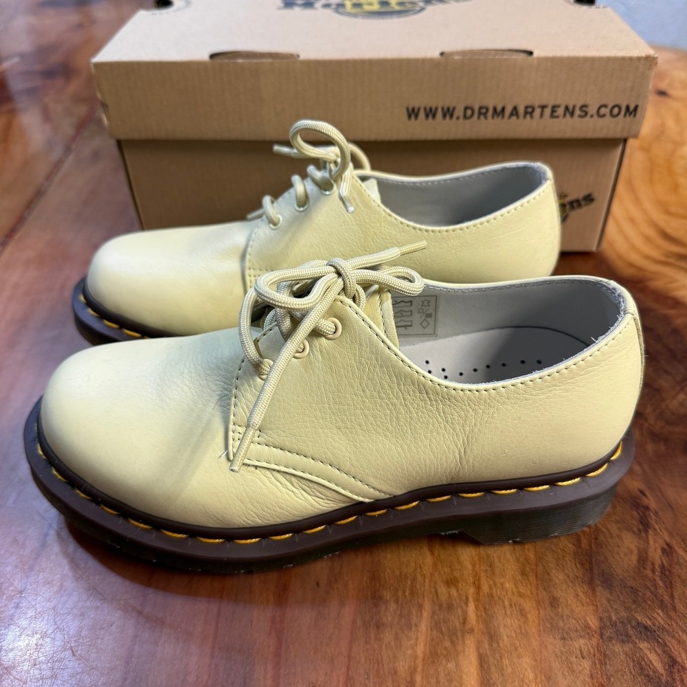NEW Dr Martens Women's Flat Shoes Leather 1461 Oxford Derby 6 NIB